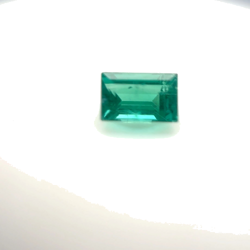 0.54 carat GREEN Baguette Smaragdas (1)