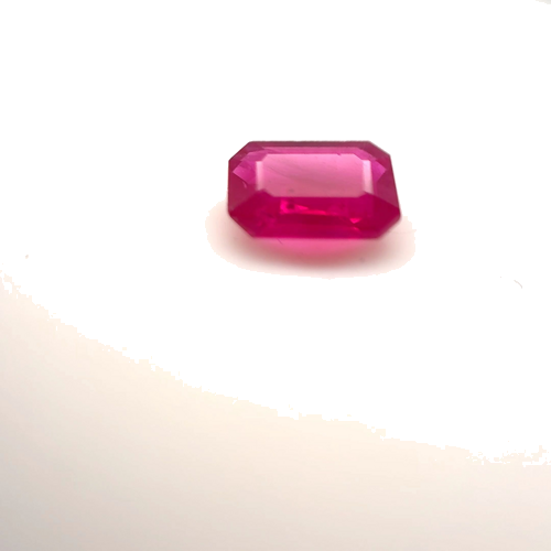 0.6 carat RED Emerald Rubinas (1)