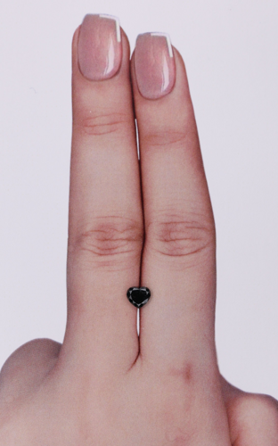 0.42 carat Fancy Black-VVS2 Natūralus Heart Deimantas (1)