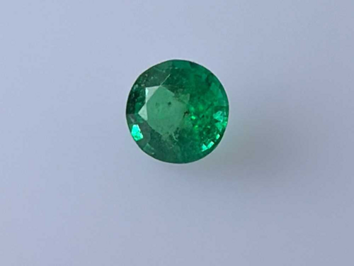 0.43 carat GREEN Round Smaragdas (1)