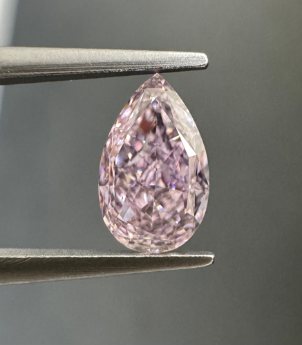 0.52 carat Fancy Intense Purple Pink-VS2 Natūralus Pear Deimantas (1)