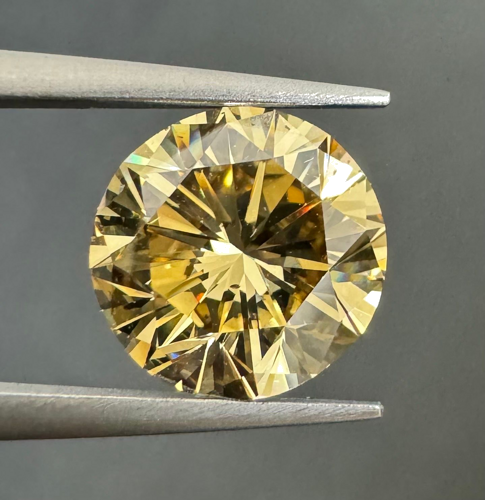 3.54 carat Fancy Brownish Yellow-SI1 GD cut Natūralus Round Deimantas (1)