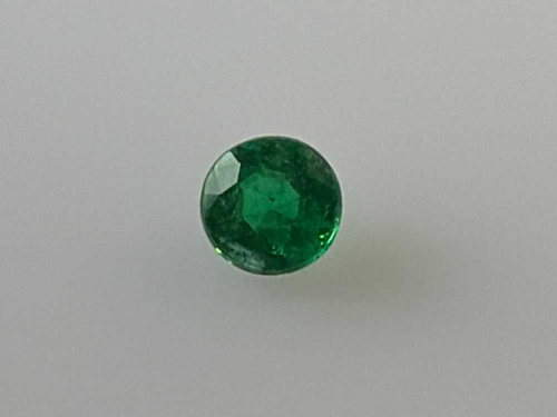 0.42 carat GREEN Round Smaragdas (1)