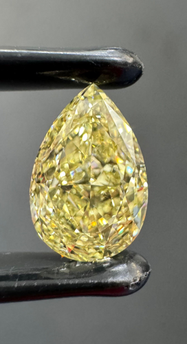 2.01 carat Faint Yellow-VVS2 Natūralus Pear Deimantas (1)