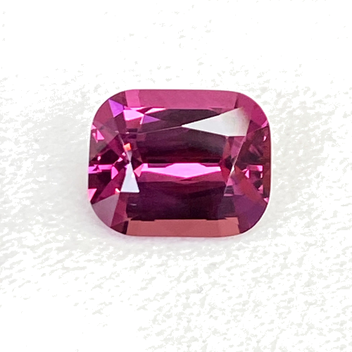 4.99 carat PINK Cushion Garnet (1)