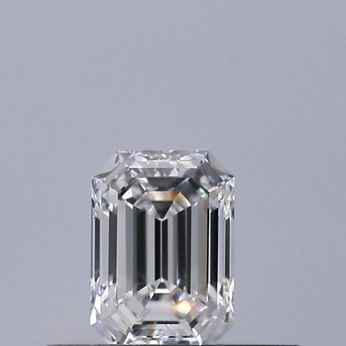 0.26 carat E-VVS2 Natūralus Emerald Deimantas (1)