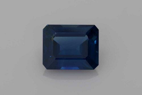 5.09 carat BLUE Emerald Safyras (1)
