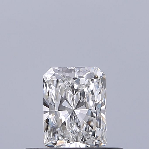 0.31 carat E-VVS1 Natūralus Radiant Deimantas (1)
