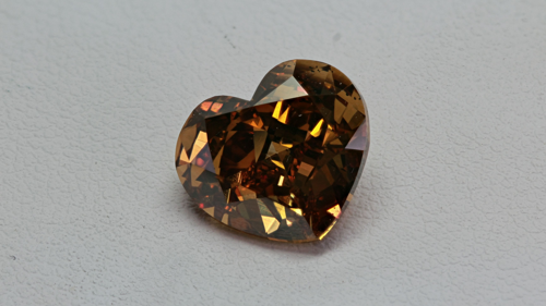5.15 carat Fancy Deep Yellow-SI2 Natūralus Pear Deimantas (1)