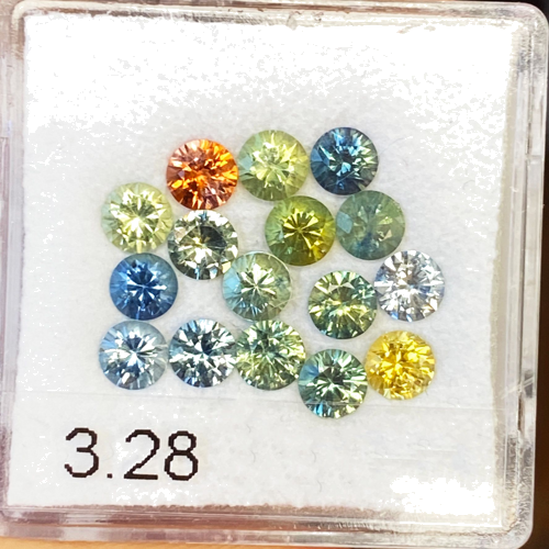 3.28 carat MULTI_COLOR Round Safyras (1)