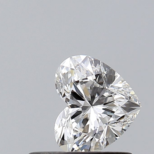 0.54 carat E-VS1 Natūralus Heart Deimantas (1)