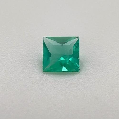 0.19 carat GREEN STEP cut Square Smaragdas (1)