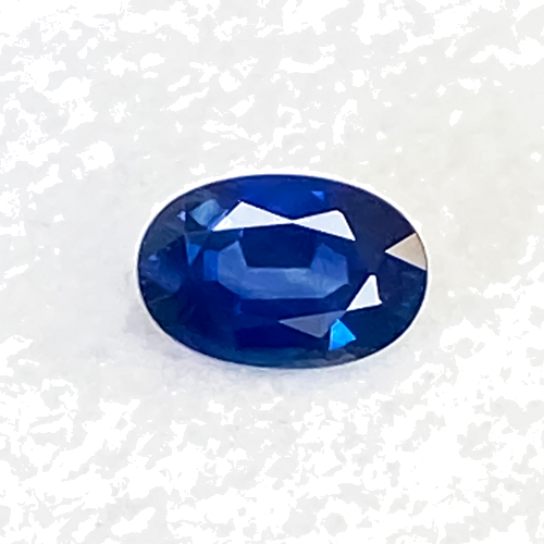 0.6 carat BLUE Oval Safyras (1)