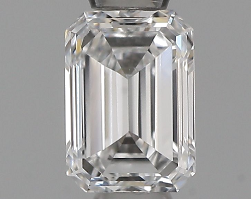 0.38 carat E-VS2 Natūralus Emerald Deimantas (1)