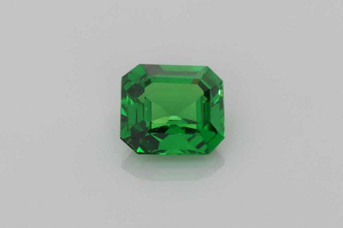 0.67 carat GREEN Emerald Garnet (1)