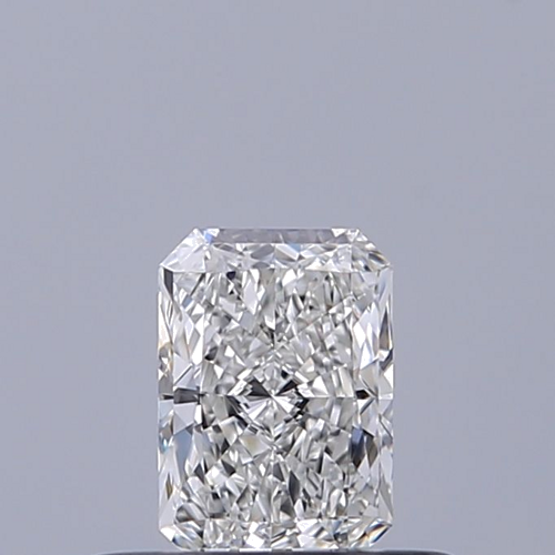 0.32 carat F-IF Natūralus Radiant Deimantas (1)