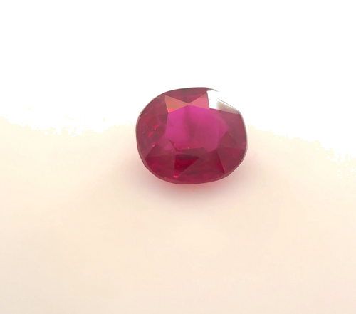0.67 carat RED Oval Rubinas (1)