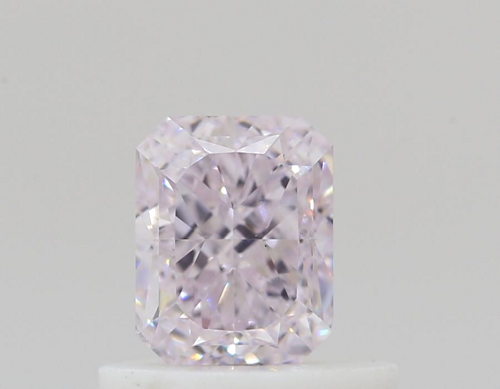 0.53 carat Light Pink-SI1 Natūralus Radiant Deimantas (1)