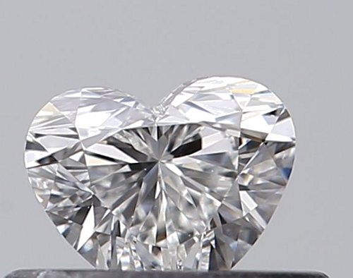 0.3 carat E-VVS2 Natūralus Heart Deimantas (1)