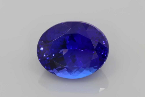 13.75 carat BLUE Oval Tanzanite (1)