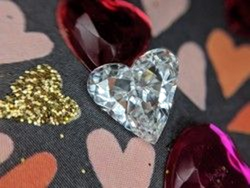 1.6 carat G-SI1 Natūralus Heart Deimantas (1)