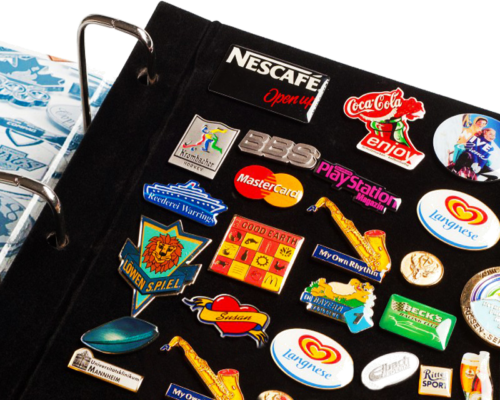 Album medals and badges Pin Grande (2)