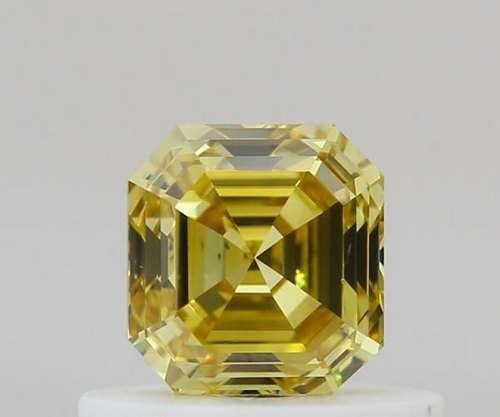 0.53 carat Fancy Deep Yellow-VS2 Natūralus Emerald Deimantas (1)
