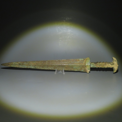 The Short Sword of Lorestan, 1st millennium BC (Lorestan, Middle East) (5)