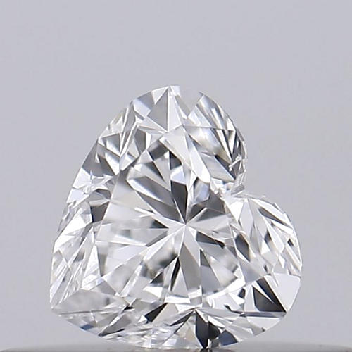 0.28 carat D-SI1 Natūralus Heart Deimantas (1)