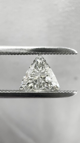 0.51 carat J-SI1 Natūralus Triangular Deimantas (1)