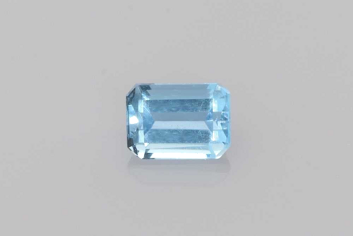 0.26 carat BLUE Emerald Aquamarine (1)