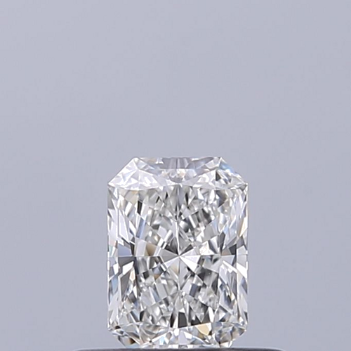 0.32 carat F-IF Natūralus Radiant Deimantas (1)