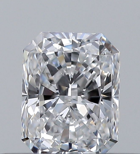 0.32 carat D-VVS2 Natūralus Radiant Deimantas (1)