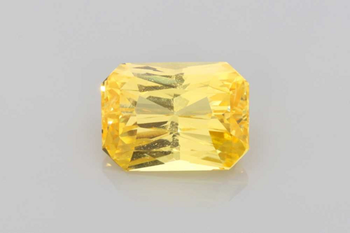 3.03 carat YELLOW Emerald Safyras (1)