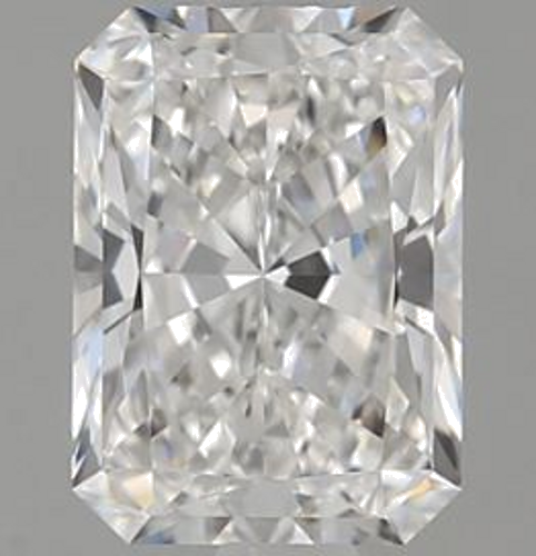 0.7 carat E-VVS2 Natūralus Radiant Deimantas (1)
