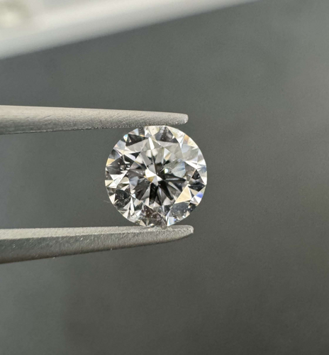0.55 carat Faint Pink-VS2 GD cut Natūralus Round Deimantas (1)
