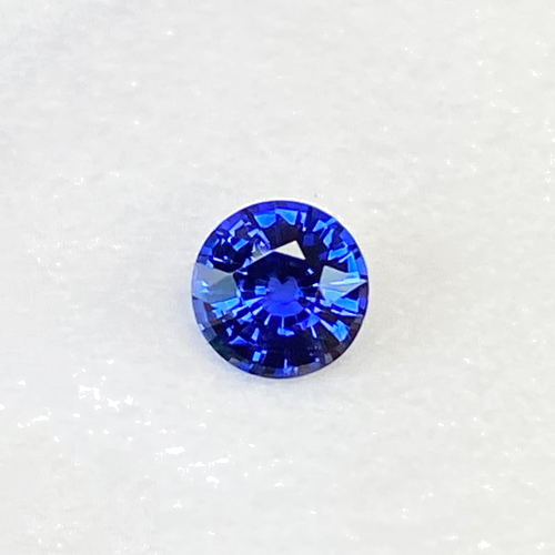 0.57 carat BLUE Round Safyras (1)