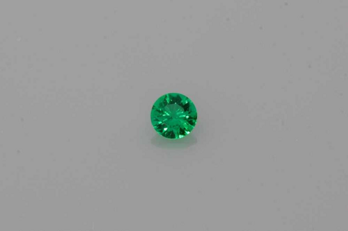 0.054 carat GREEN Round Smaragdas (1)