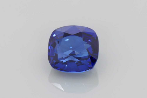 1.53 carat BLUE Cushion Safyras (1)