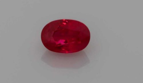 1.21 carat RED Rubinas (1)