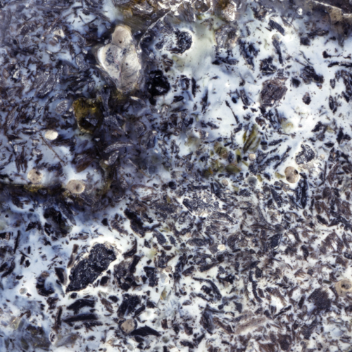 12,50 g Mėlynasis gintaro grynuolis (4)