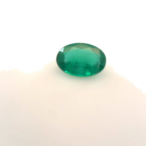 0.55 carat GREEN Oval Smaragdas (1)