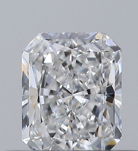 0.32 carat E-IF Natūralus Radiant Deimantas (1)