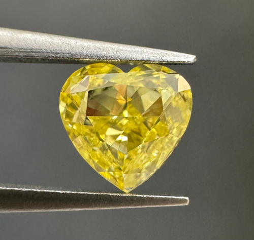 0.5 carat Fancy Intense Yellow-VS2 Natūralus Heart Deimantas (1)
