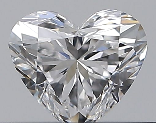 0.32 carat E-VVS2 Natūralus Heart Deimantas (1)