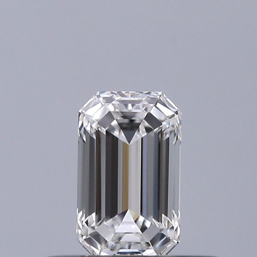0.32 carat E-VVS2 Natūralus Emerald Deimantas (1)