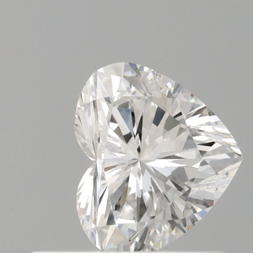 0.56 carat E-VVS2 Natūralus Heart Deimantas (1)