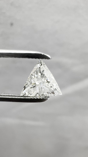 0.53 carat J-SI1 Natūralus Triangular Deimantas (1)