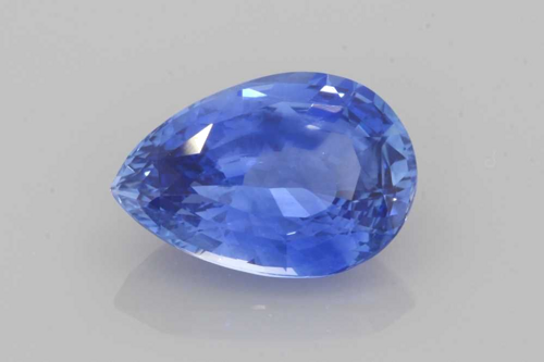 8.65 carat BLUE Pear Safyras (1)