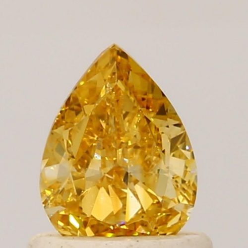 0.55 carat Fancy Intense Yellowish Orange-VS2 Natūralus Pear Deimantas (1)